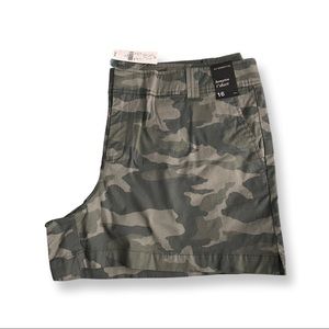 Hampton 4 inch Short